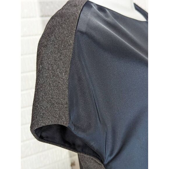 Etcetera Sheath Dress size 2 Navy Blue Satin look front and Gray knit back - Picture 6 of 7